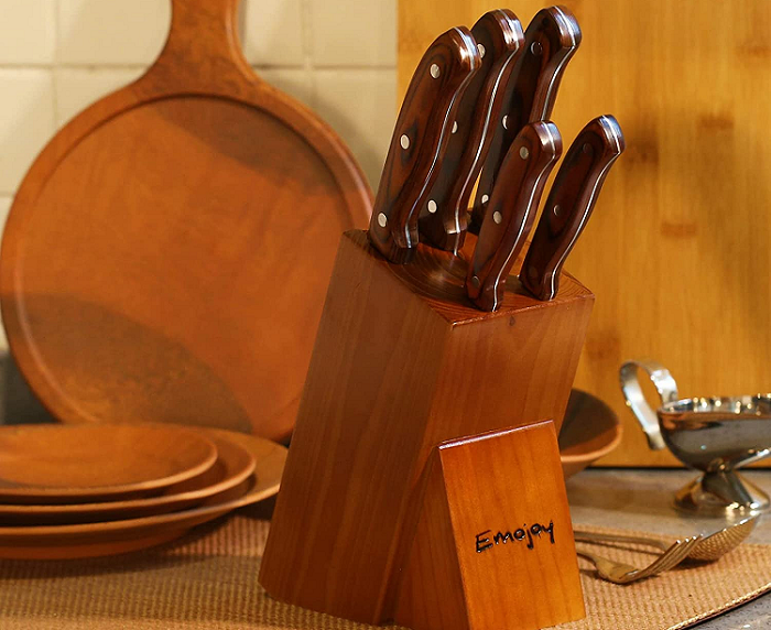 What Are The Advantages And Disadvantages Of The Knife Block